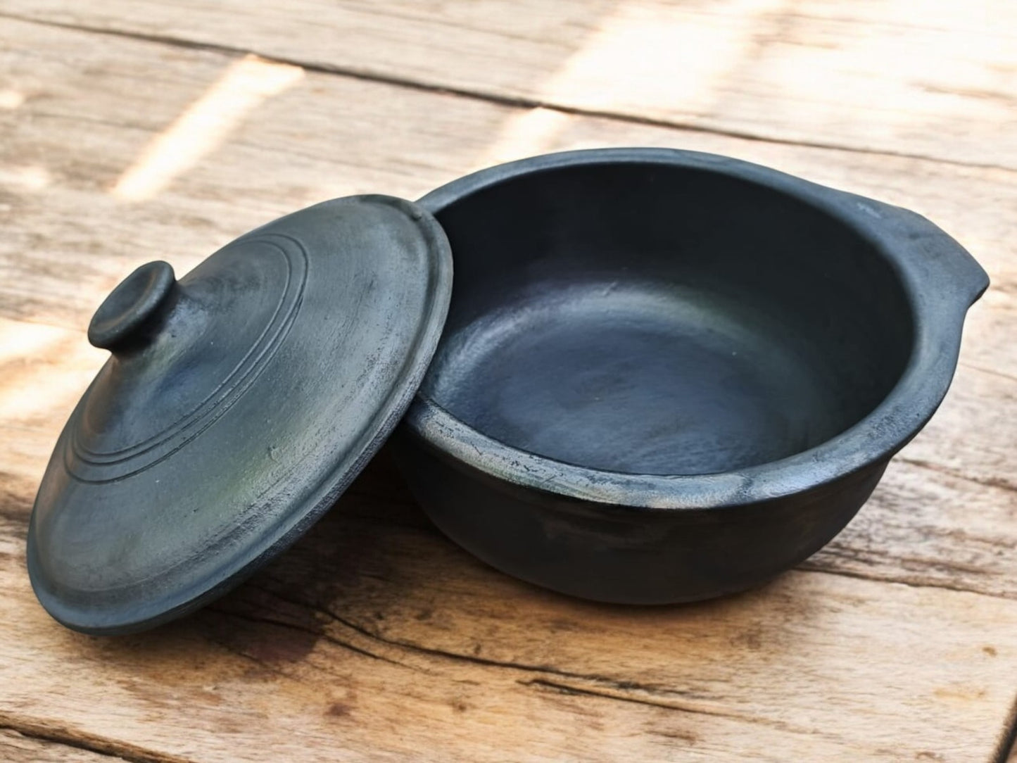 Premium Black Clay Curry Pot (Pre-Seasoned & Ready to Cook) Traditional Black Clay Cooking Pot | Karuppu Man Satti