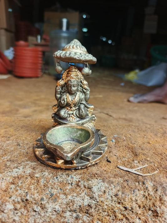 லட்சுமி செழிப்பு விளக்கு (பல வண்ணங்கள்) | malticolour lashmi deebam (diya ) Potlooks .