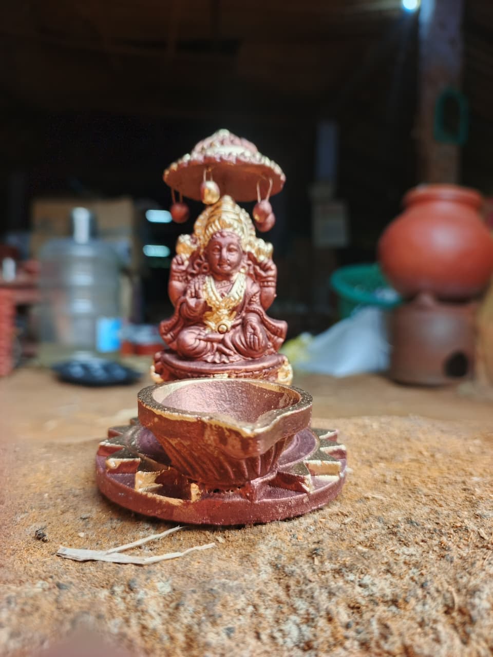 லட்சுமி செழிப்பு விளக்கு (பல வண்ணங்கள்) | malticolour lashmi deebam (diya ) Potlooks .